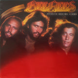 Bee Gees - Spirits Having Flown LP levy (käytetty)